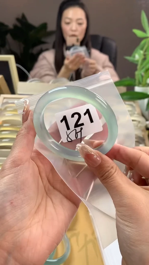 【闪购商品】玛瑙/玉髓手镯未镶嵌121暇