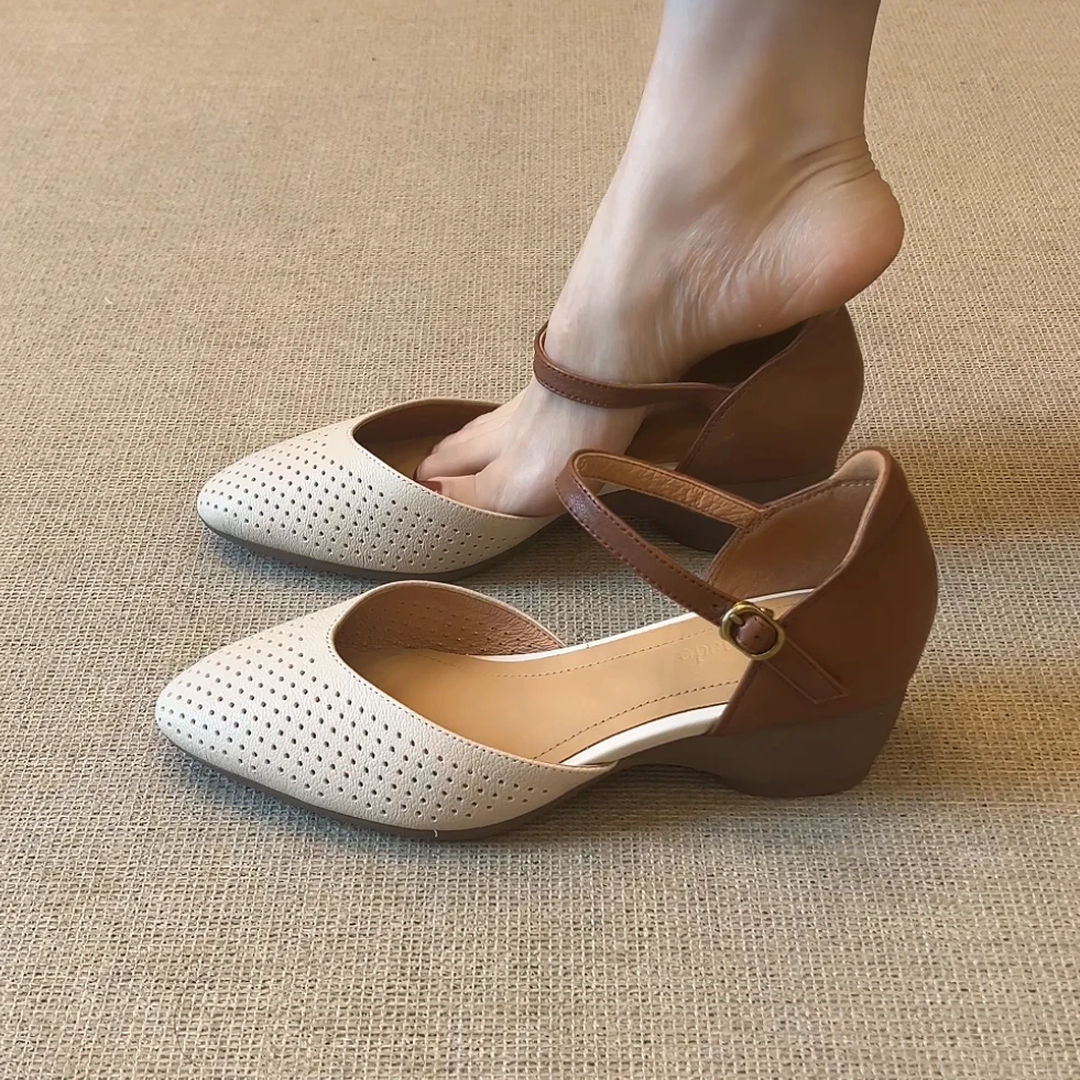 RubyL/4.5cm2025年春季通勤休闲风百搭舒适拼色坡跟包头凉鞋女款