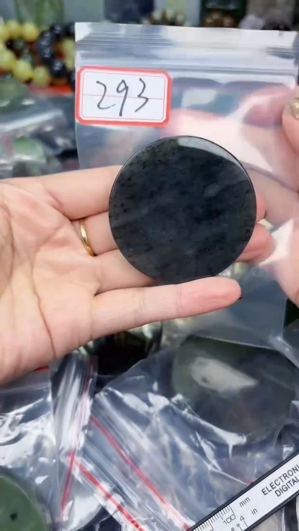 颈饰未镶嵌和田玉和田玉