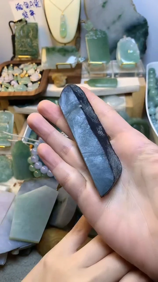 未镶嵌挂件翡翠果**赖 缅甸A货翡翠，没有运费险