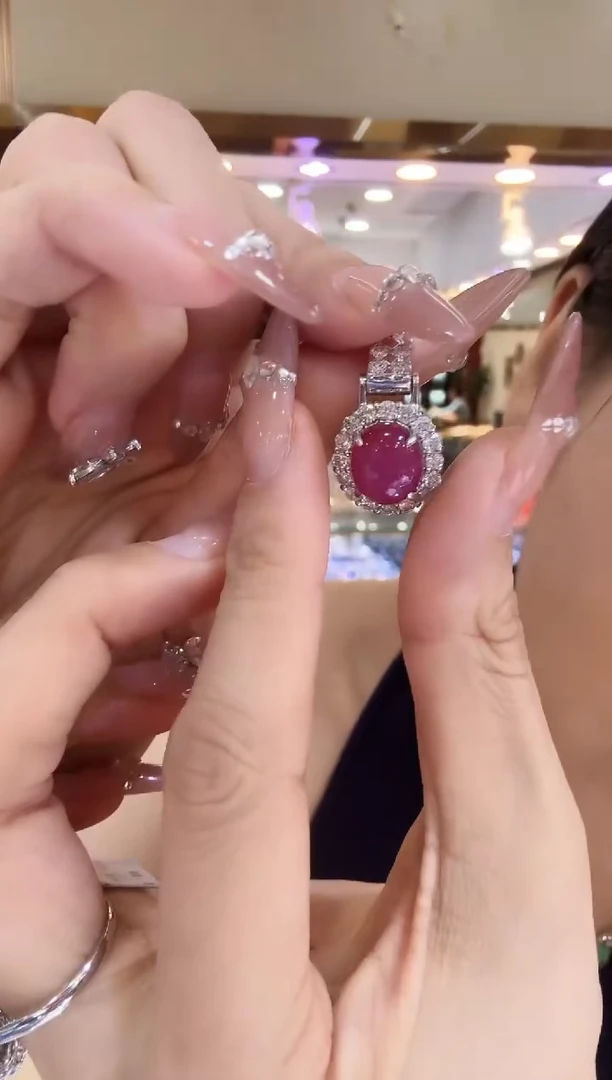 铂Pt950镶嵌吊坠不含链红宝石241112104444