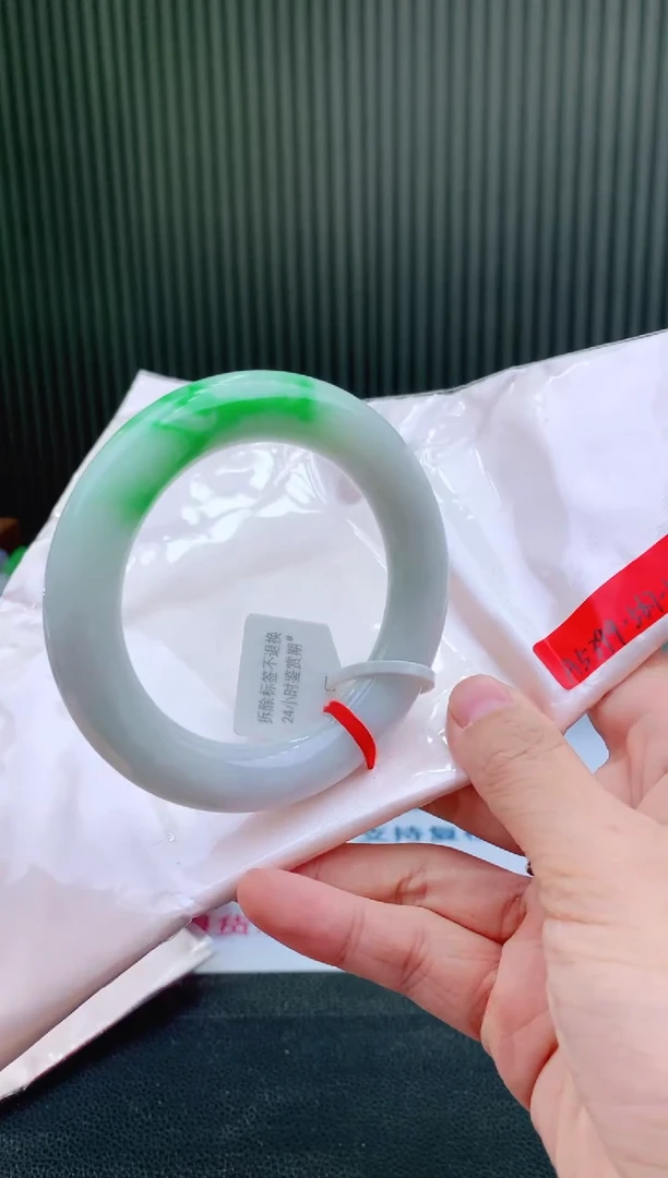 未镶嵌手镯翡翠56+