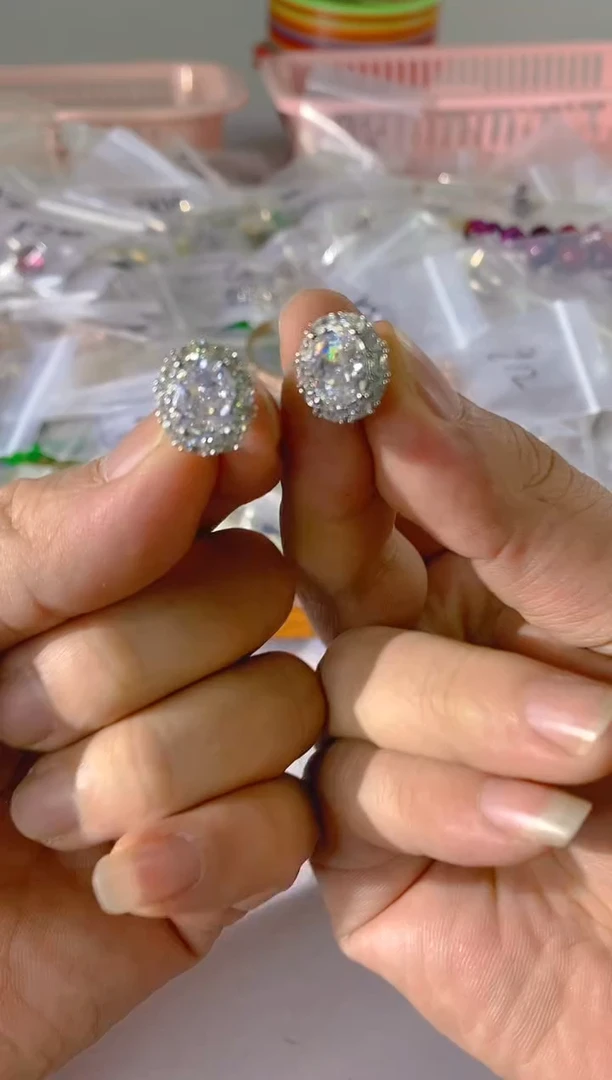 【闪购商品】水晶颈饰银S925镶嵌X204红宝，蓝宝，多样性发一件赠链