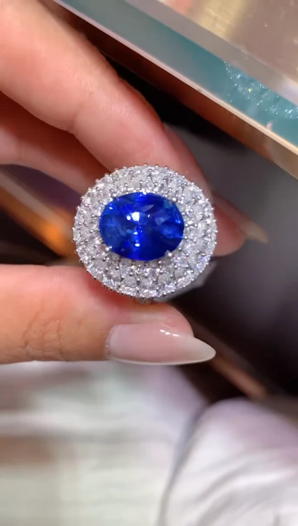 蓝宝石戒指18K金镶嵌5.04CT