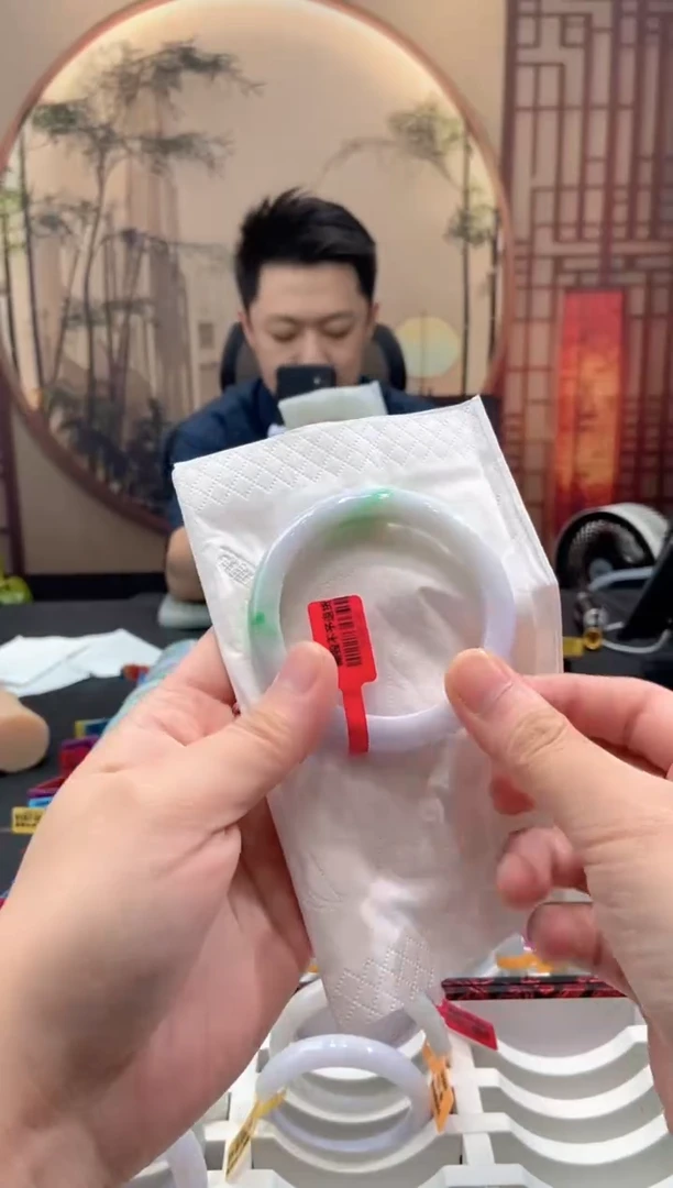 翡翠手镯未镶嵌000022118