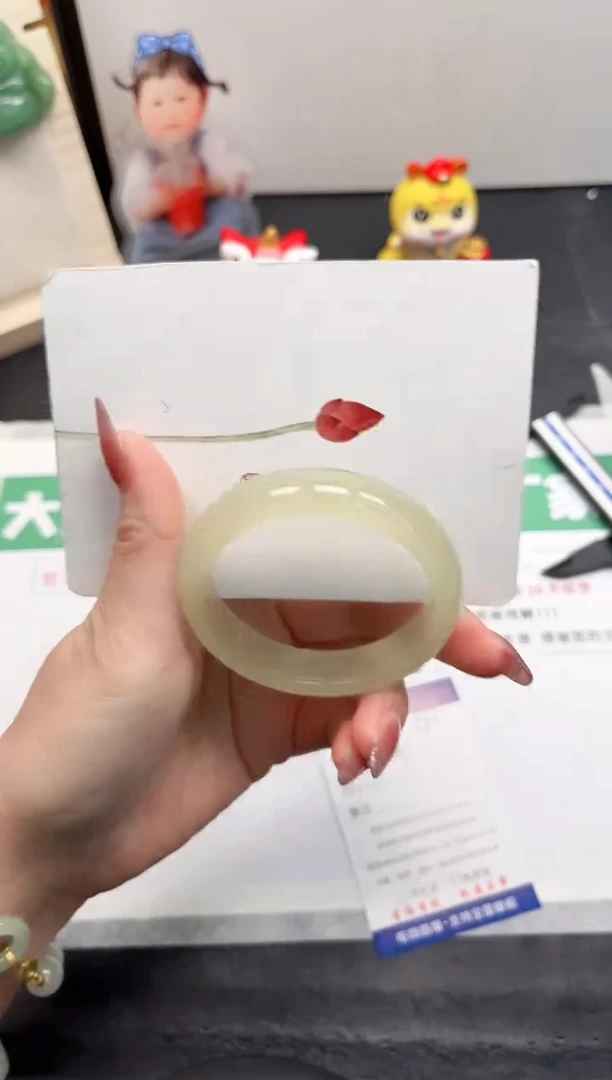 【闪购商品】石英质玉手镯未镶嵌41-54