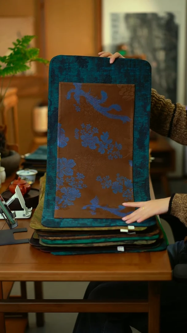 大片绮紫御龙加小片凤凰花