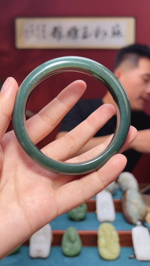 和田玉未镶嵌吊坠(不含链)飞*1