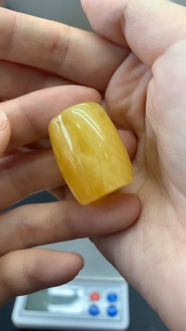 未镶嵌琥珀珠宝奇石2802