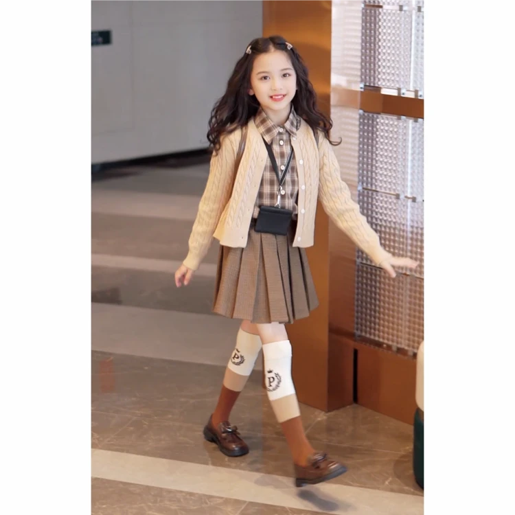 童泰【断码】2025新款秋季女童时尚格子衬衫百褶裙开衫洋气