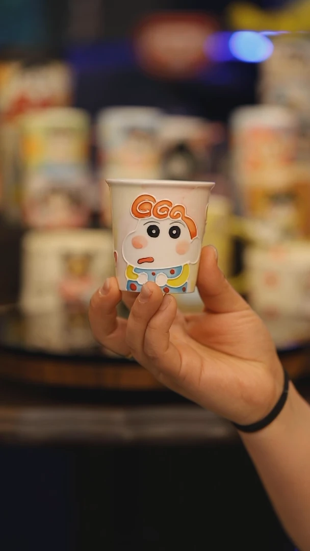 【闪购商品】摆件景德镇釉下彩绘设计师款式陶瓷