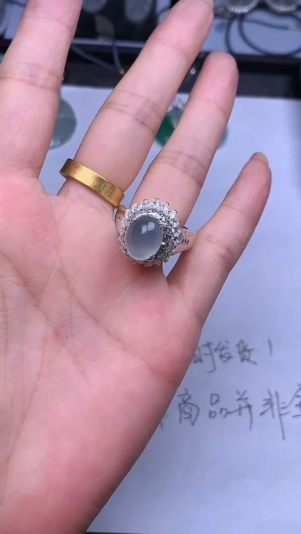 翡翠裸石缅甸A货+证书