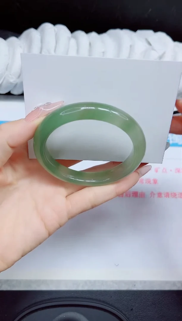 石英质玉手镯未镶嵌356