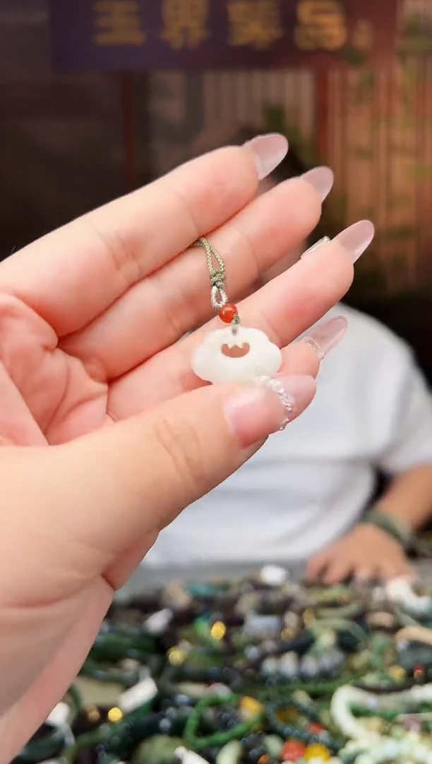 【闪购商品】和田玉颈饰未镶嵌多样性发一