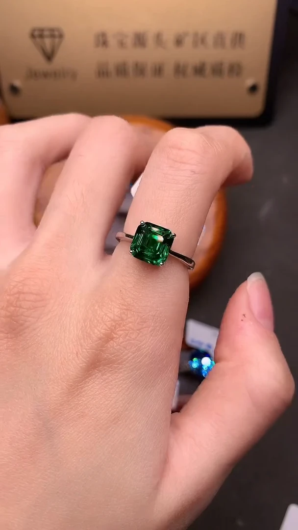 银S925镶嵌戒指绿色碧玺....