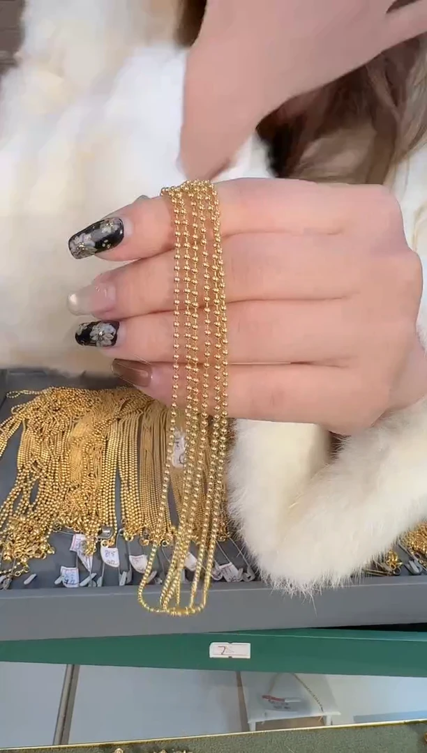 50长爱心抽拉光面珠珠 4.13 （附带礼盒包装）