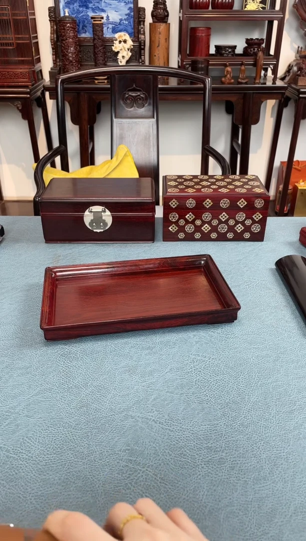 紫檀木类成套家具文盘