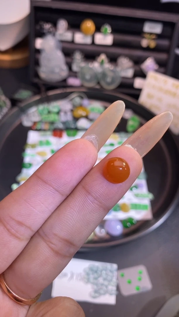 【闪购商品】翡翠挂件未镶嵌蛋