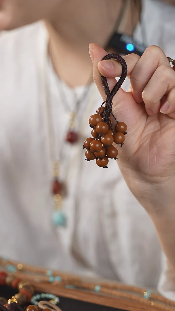 把件猴头核桃【皮皮原创】葡萄串包挂