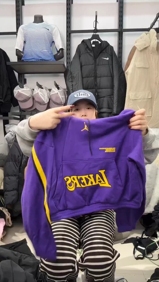 2339  闪购编码  运动卫衣裤以直播间过款为准 尺码  ·  160 M,