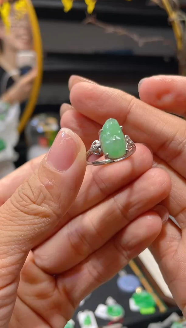 【闪购商品】翡翠颈饰未镶嵌百元以下不出证