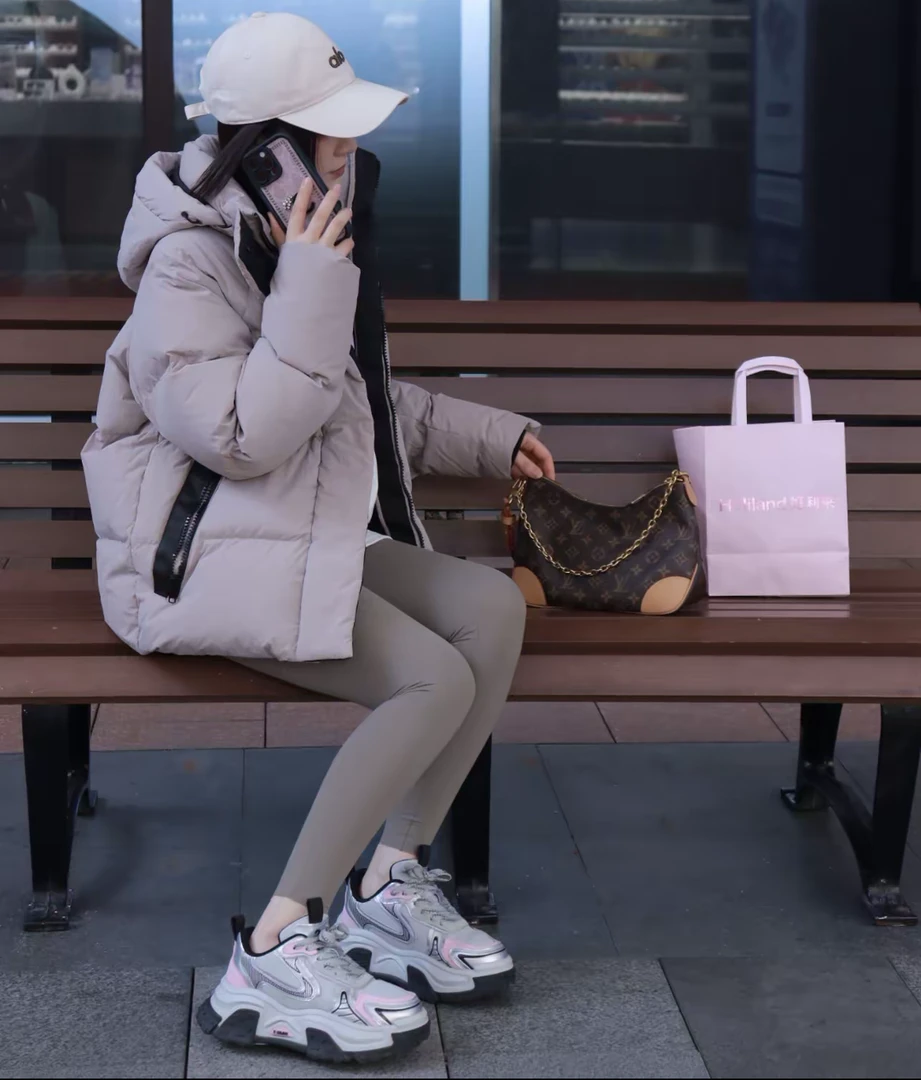 25全新配色~渠道好货！柜上1w+男女同款连帽短款羽绒服[WY]