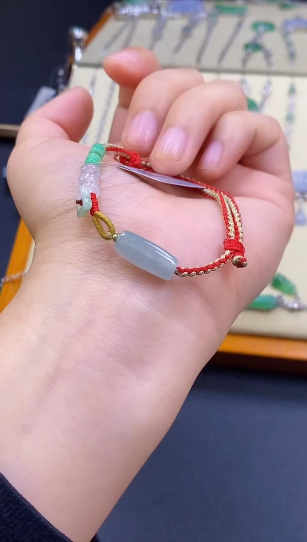 颈饰未镶嵌翡翠13600