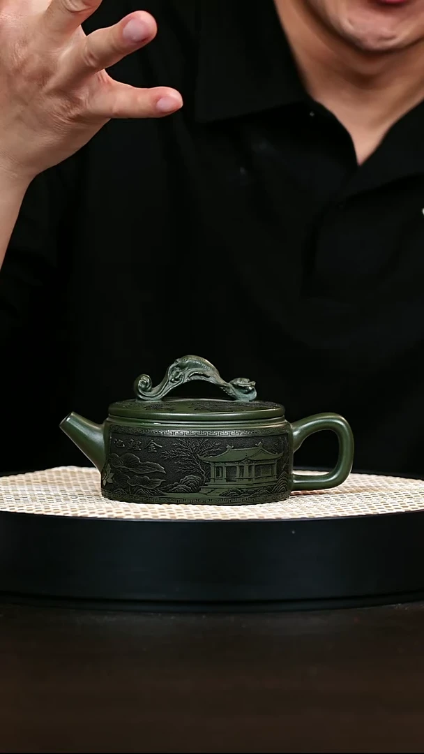 紫砂茶宠绿泥如意汉瓦紫砂壶