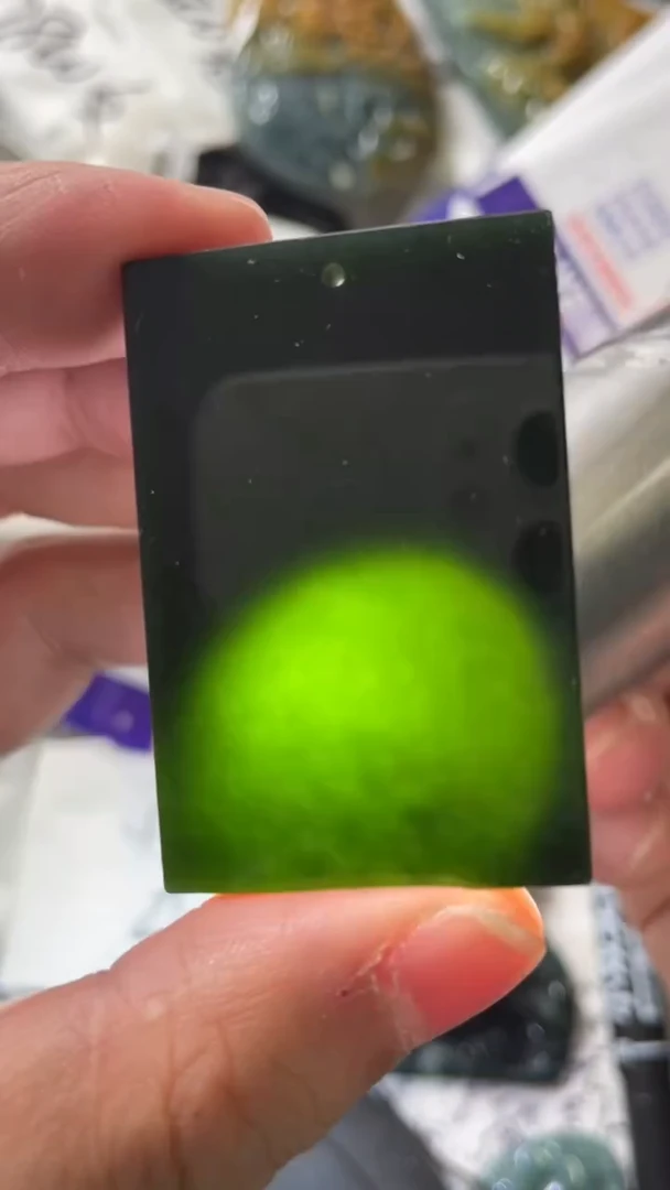 颈饰未镶嵌和田玉（墨玉）8