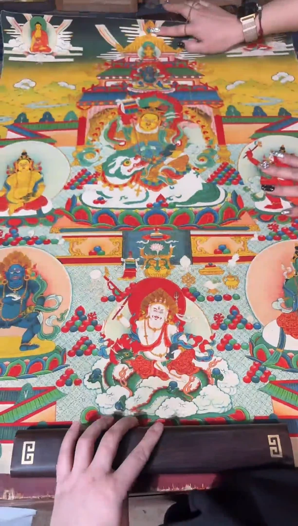 卷轴画龙妹的唐卡tk16