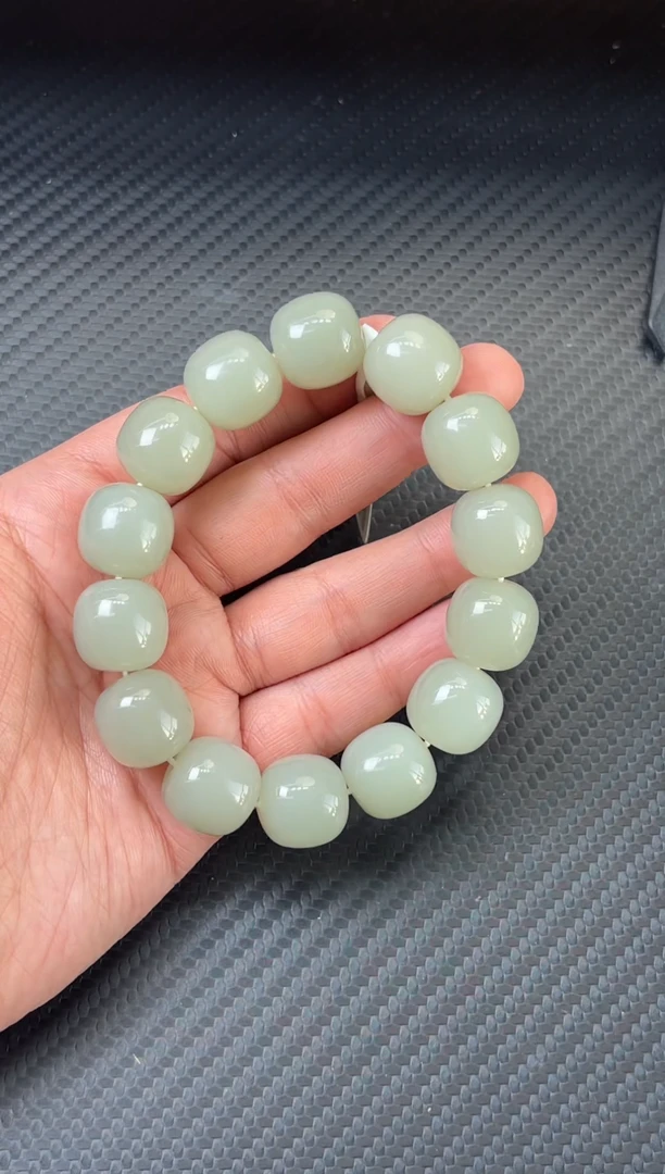 未镶嵌手串和田玉且末近矿微色差卡14*15j