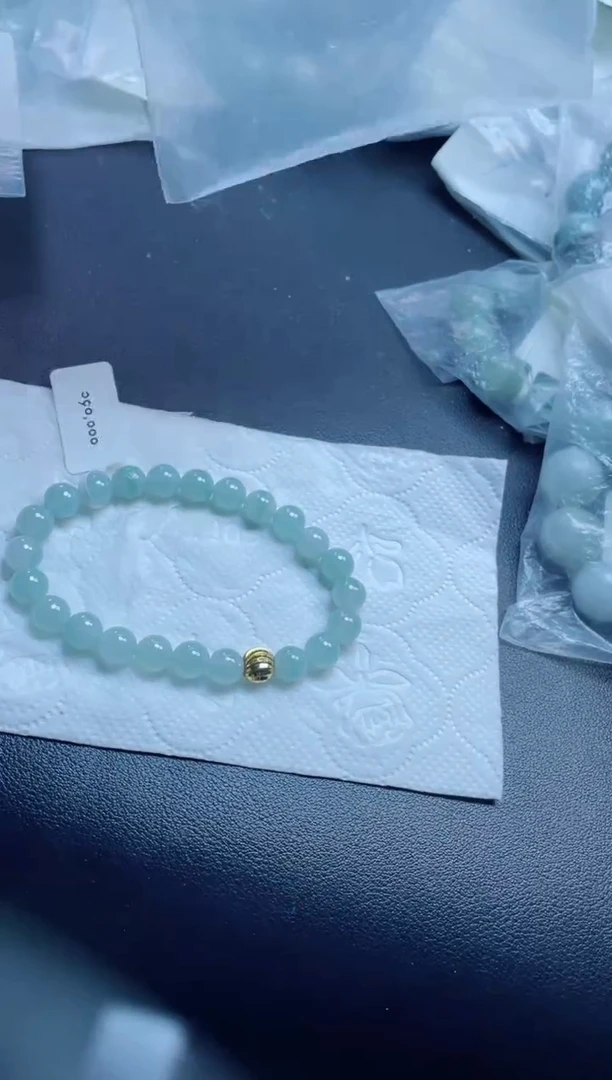 定制翡翠未镶嵌珠串