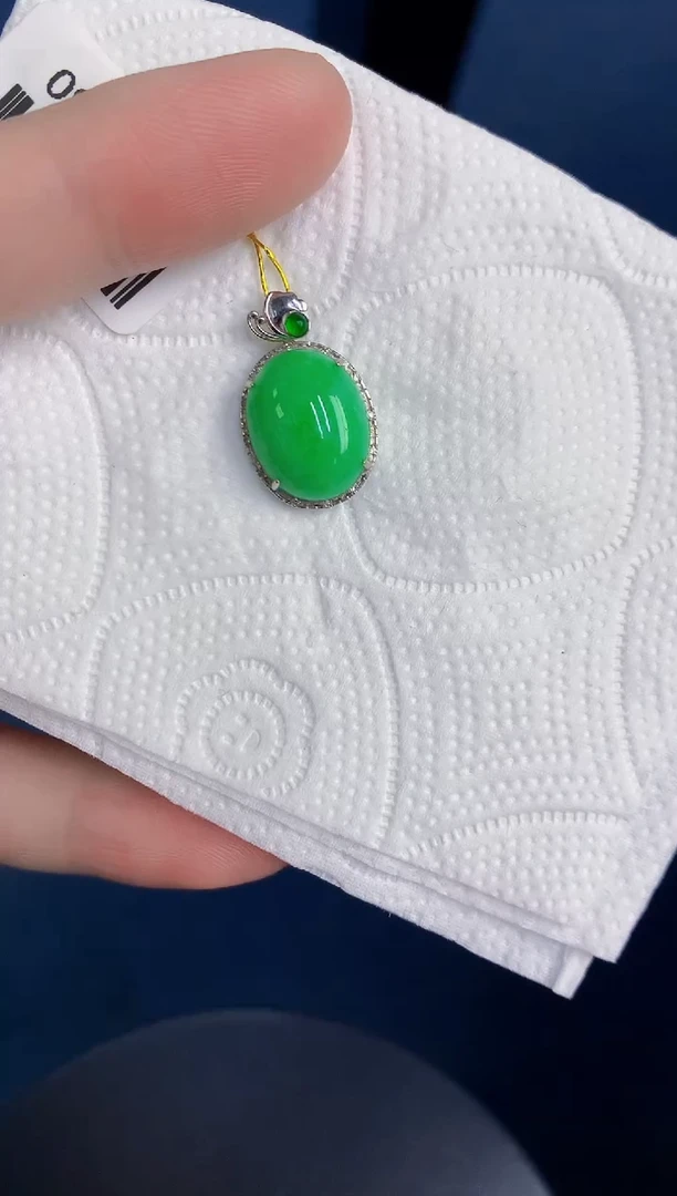 颈饰18K金镶嵌翡翠天然翡翠缅甸A货