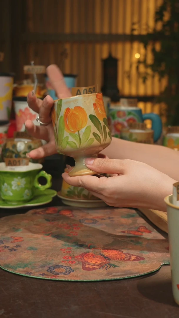 陶瓷景德镇高温釉下手绘陶瓷