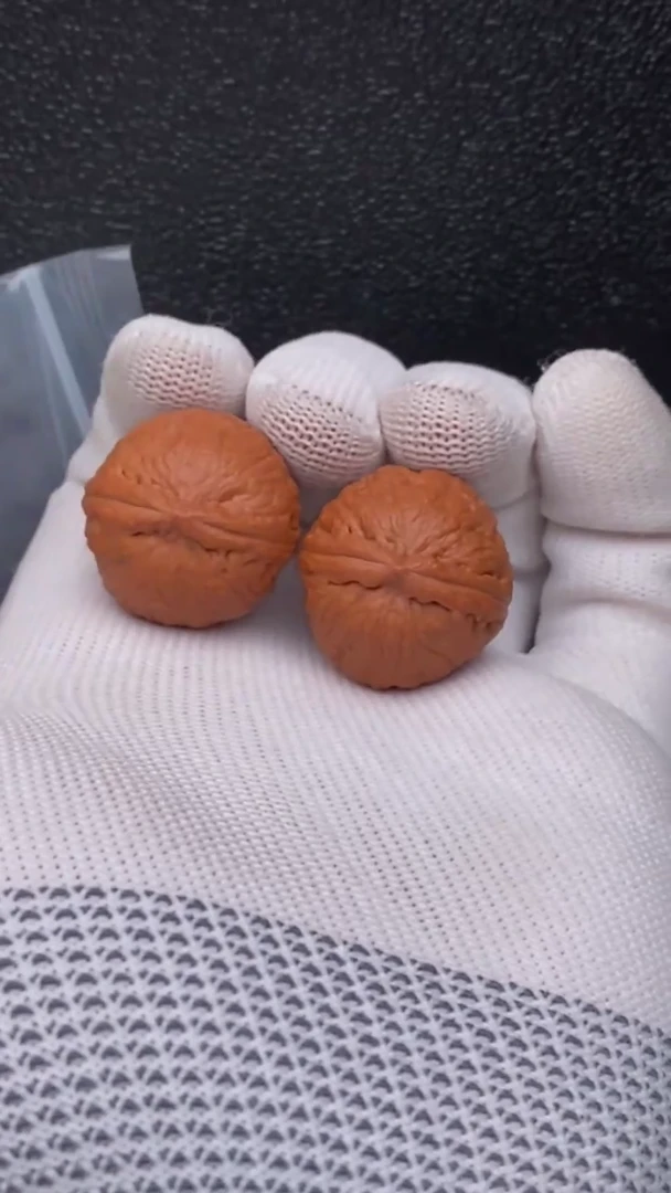 【闪购商品】文玩核桃把件小绣球