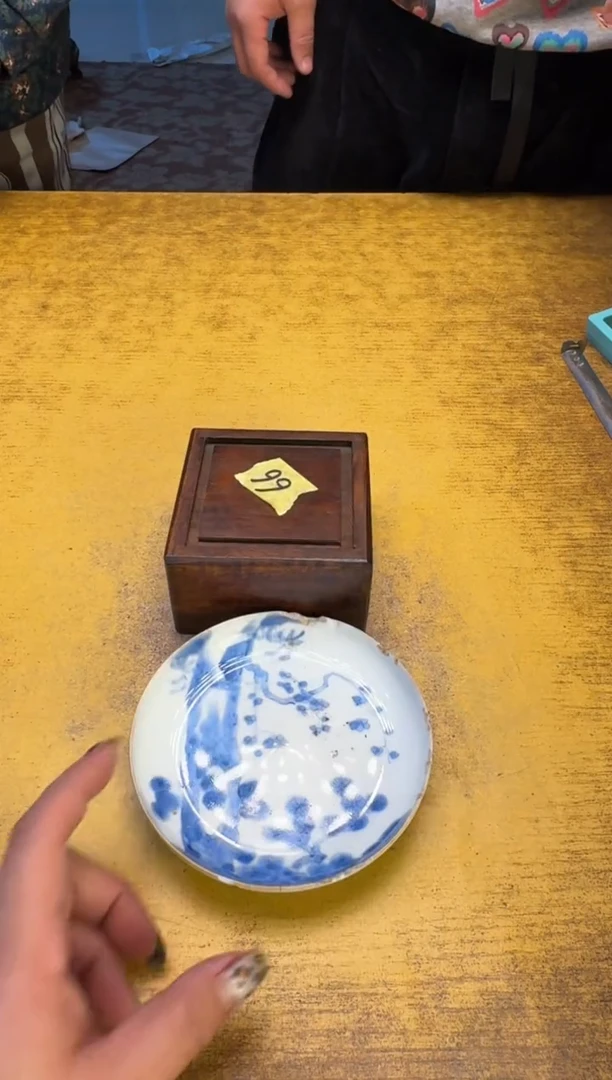瓷器瓷器瑕疵破破66螺钿盒随机