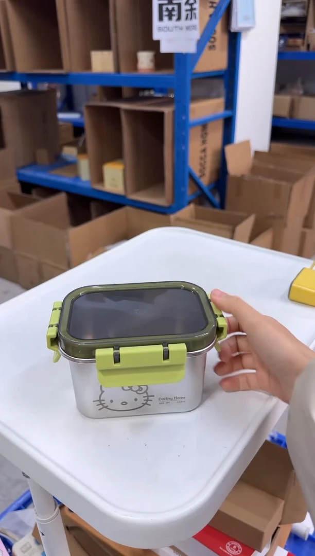 瓷片650mlKT绿色保鲜盒带勺