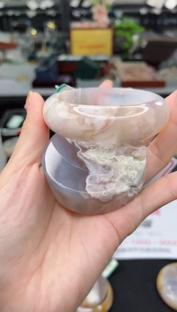 【闪购商品】石英质玉手镯未镶嵌58圈口（赠品镯心）1571225