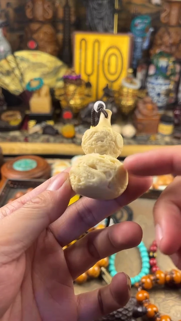 吊坠滴血莲花菩提 三三甄选