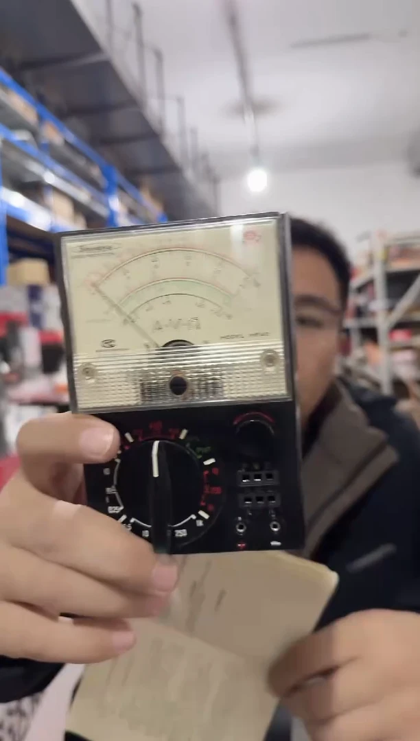 特价 老式MF40开关板指针万用表