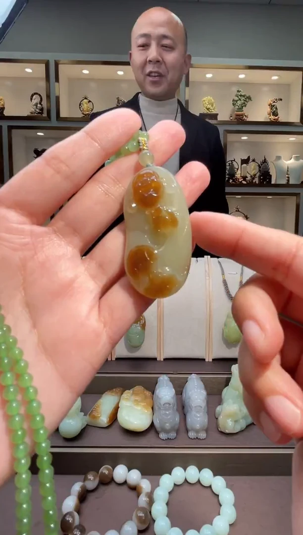 颈饰未镶嵌和田玉苏