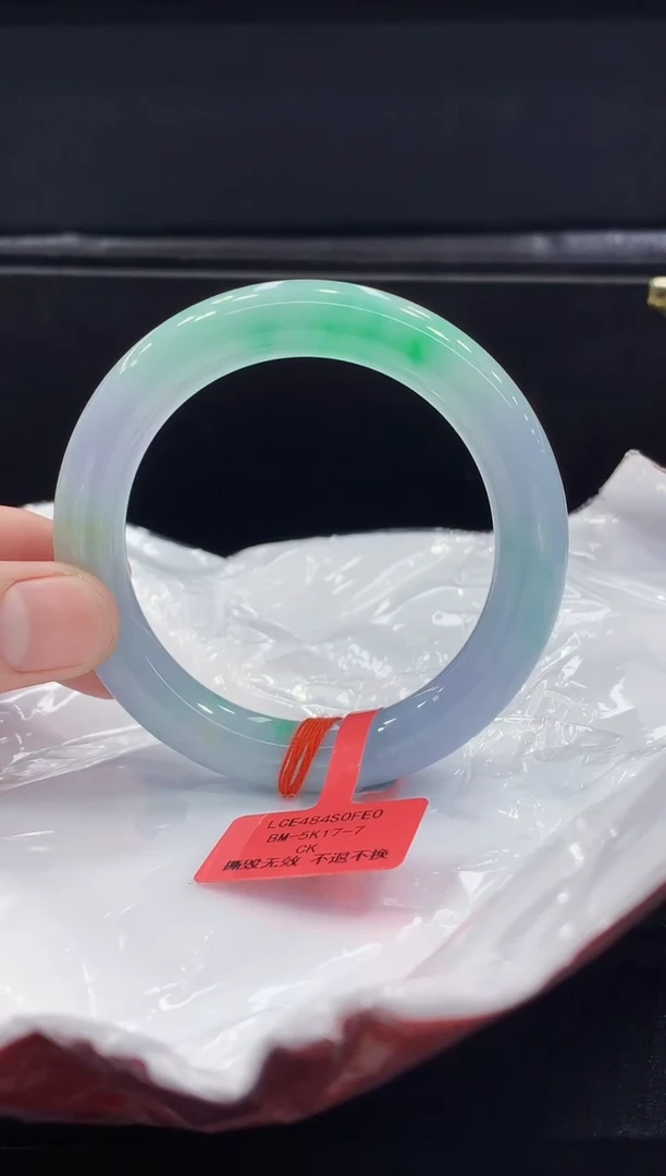 未镶嵌手镯翡翠翡翠手镯