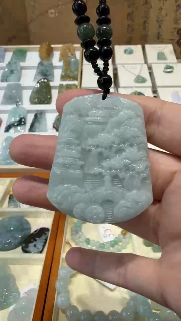 翡翠挂件未镶嵌A货翡翠多样性孤品