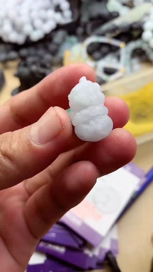 定制翡翠未镶嵌翡翠1