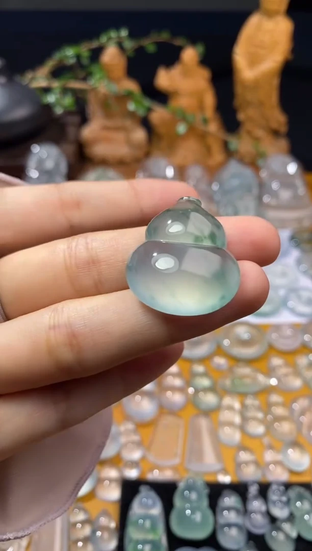 吊坠(不含链)未镶嵌翡翠葫芦