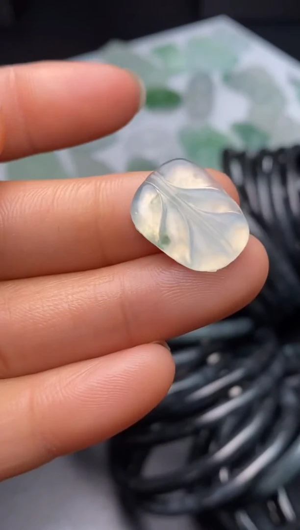 【闪购商品】定制翡翠未镶嵌翡翠毛货~多样性发货一个