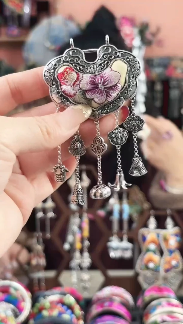 艺枝独绣手工饰品108