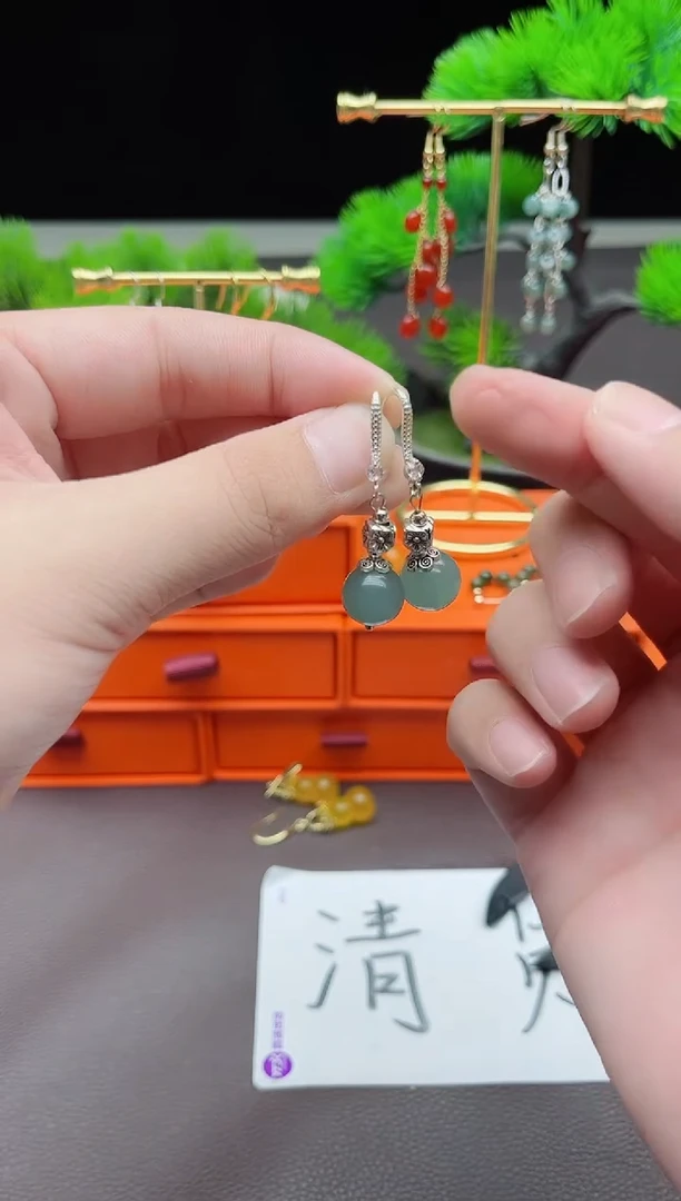 石英质玉（天山翠）银S925镶嵌耳饰435