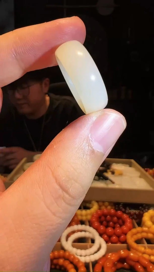 未镶嵌手串和田玉挂件