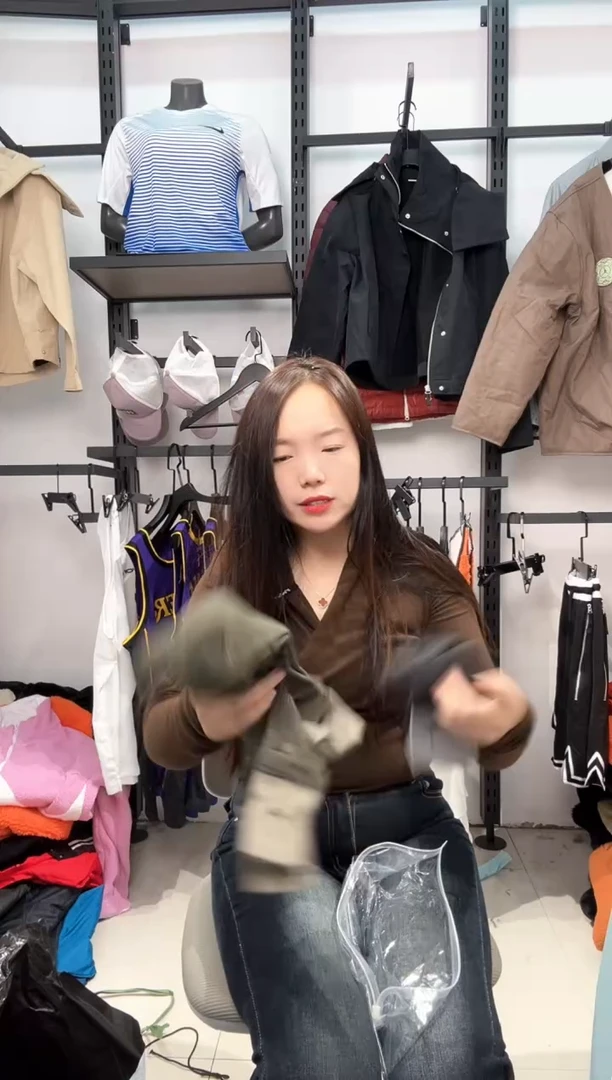 2434  编码  瑕疵直播间过款为准 尺码